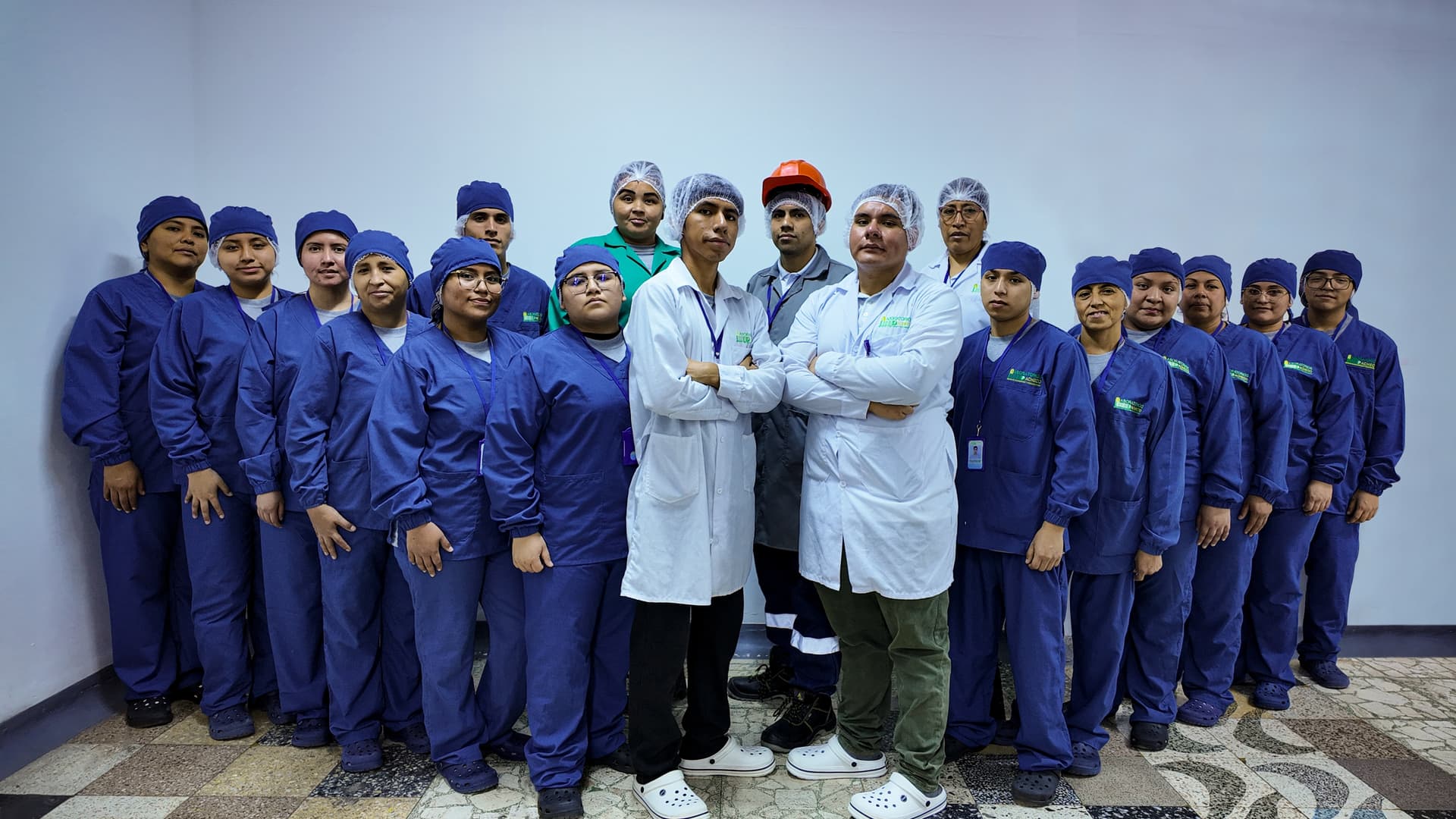 Equipo de producción de Laboratorios Pacheco